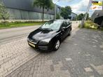 Ford Focus 1.6-16V Futura, Nieuwe Apk, Nap, Goed rijend Inru, 1596 cc, Stof, Lichtsensor, 4 cilinders