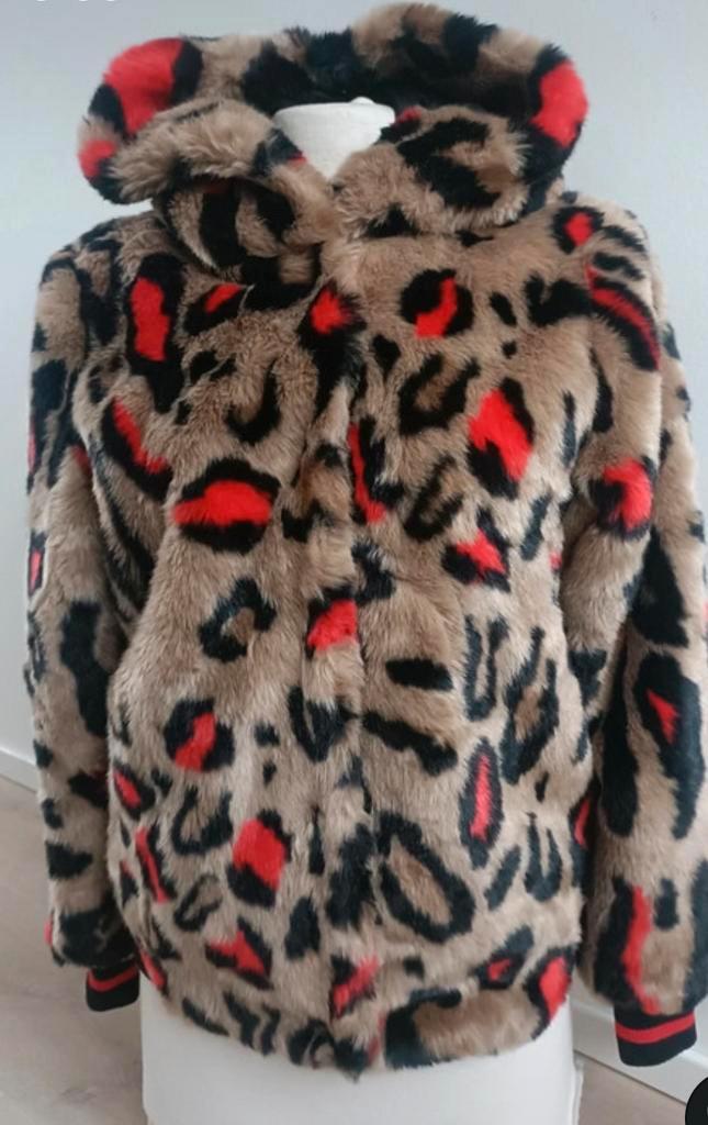 Leuke winterjas met panterprint, Kleding | Dames, Jassen | Zomer, Zo goed als nieuw, Maat 38/40 (M), Bruin, Ophalen of Verzenden