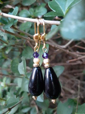 Oorbellen Black Drop onyx-swarovski-kraaltje goud beschikbaar voor biedingen