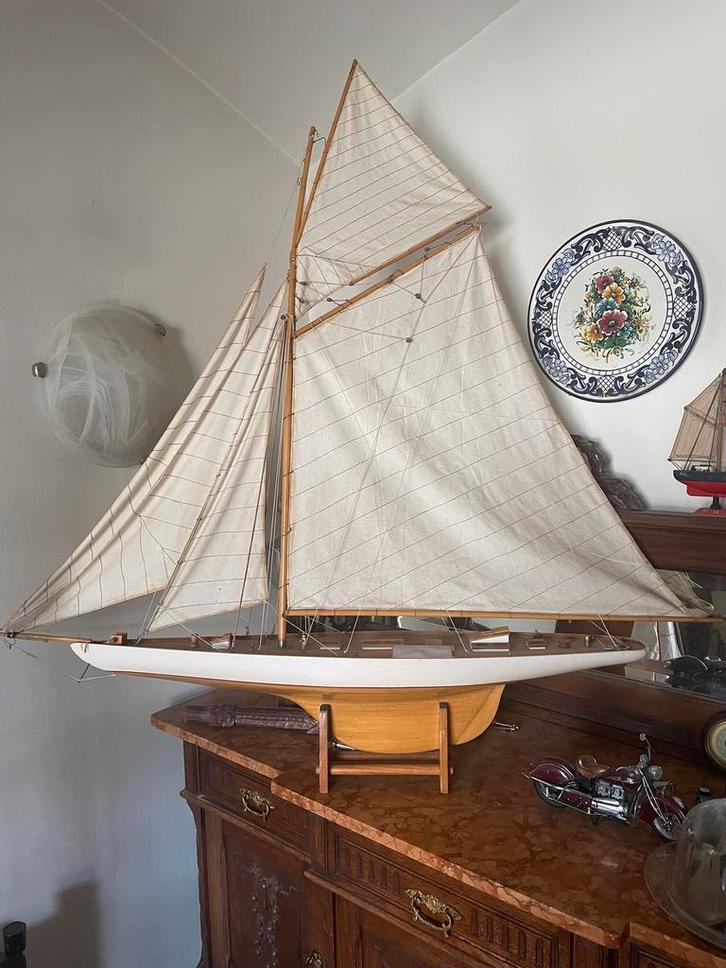 Replica van zeilboot America Cup uit 1903 hout, Hobby en Vrije tijd, Modelbouw | Boten en Schepen, Zo goed als nieuw, Ophalen
