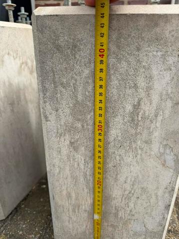 Betonpoer 22x22x45 M10 2 stuks beschikbaar voor biedingen