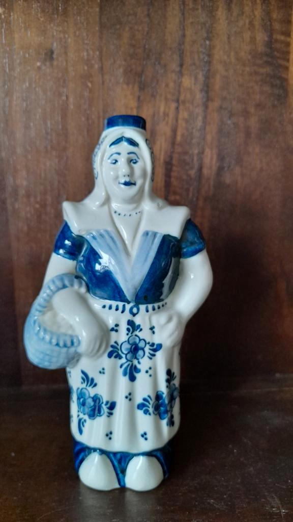 Delft Blauw Ram Vrouwtje, Antiek en Kunst, Antiek | Keramiek en Aardewerk, Ophalen of Verzenden