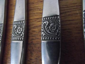 7 vintage gezwart bloemen mes 20 cm Amefa stainless 1960 p s beschikbaar voor biedingen