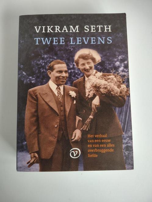Twee levens - Vikram Seth - 9789028240339, Boeken, Romans, Zo goed als nieuw, Europa overig, Ophalen of Verzenden