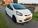 Toyota Aygo 1.0 12V Vvt-i 5DRS 2011 Wit, Voorwielaandrijving, 4 stoelen, Origineel Nederlands, Bedrijf