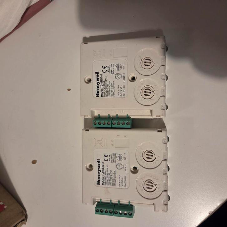 2x Honeywell Morley-IAS TC809E1043, Doe-het-zelf en Verbouw, Alarmsystemen, Zo goed als nieuw, Overige soorten, Ophalen of Verzenden