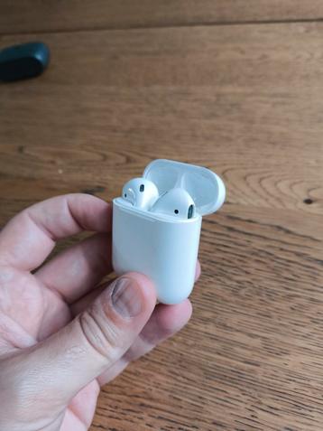 Apple Earpods beschikbaar voor biedingen