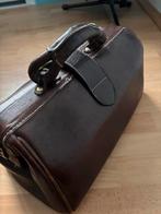 Vintage Leren Dokterstas, Sieraden, Tassen en Uiterlijk, Tassen | Reistassen en Weekendtassen, Ophalen, 40 tot 60 cm, Gebruikt