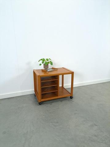 Teak trolley met legplanken jaren 60 tv meubel vintage beschikbaar voor biedingen