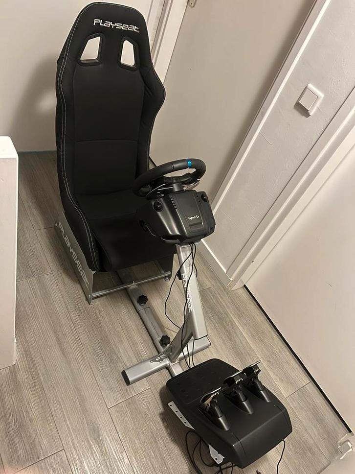 Playseat+Logitech G29 Driving Force racestuur, Spelcomputers en Games, Spelcomputers | Sony PlayStation Consoles | Accessoires