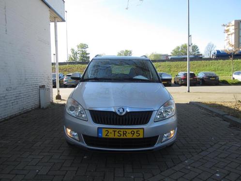Skoda Fabia Combi 1.2 TSI Drive, Auto's, Skoda, Bedrijf, Te koop, Fabia, ABS, Airbags, Airconditioning, Boordcomputer, Centrale vergrendeling