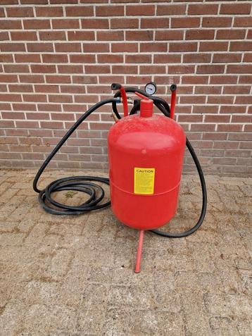 HBM straalketel beschikbaar voor biedingen