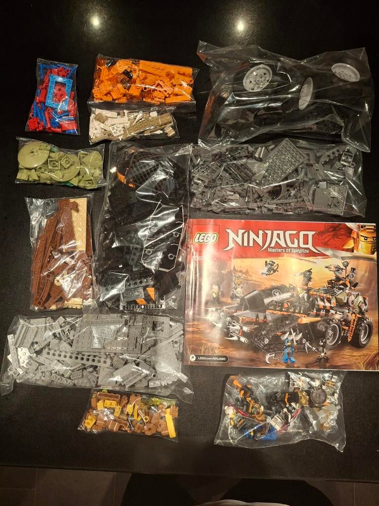 Lego ninjago dieselnaut nr 70654 compleet met boekje, Kinderen en Baby's, Speelgoed | Duplo en Lego, Ophalen of Verzenden, Zo goed als nieuw