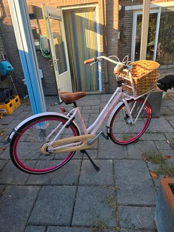 Dames fiets gazelle.  beschikbaar voor biedingen