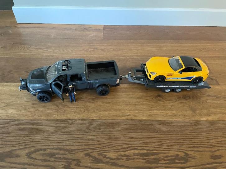 Bruder 2504 set pickup auto, Kinderen en Baby's, Speelgoed | Speelgoedvoertuigen, Gebruikt, Ophalen of Verzenden