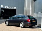 Skoda Superb Combi 1.8 TSI Ambition Business Line bj.2011 Na, Voorwielaandrijving, Euro 5, Stof, Gebruikt