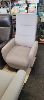 Comfortabele Relaxfauteuil - Stof, Huis en Inrichting, Fauteuils, Ceintuurbaan Noord 112-b Roden, 75 tot 100 cm, Stof, De Kringloop Factory