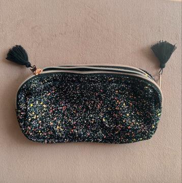 Glitter etui beschikbaar voor biedingen