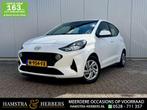 Hyundai i10 1.0 Comfort Smart wit stoelverwarming navi, Voorwielaandrijving, Gebruikt, Euro 6, 894 kg