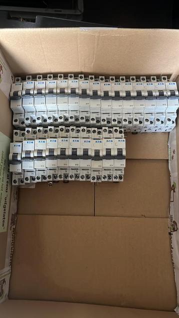 Eaton Installatieautomaten beschikbaar voor biedingen
