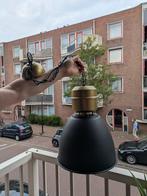 Black hanglamp with gold details, Huis en Inrichting, Lampen | Hanglampen, Ophalen, Zo goed als nieuw, Minder dan 50 cm