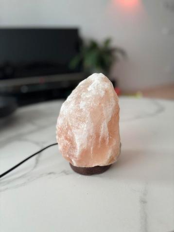 Zoutlamp beschikbaar voor biedingen