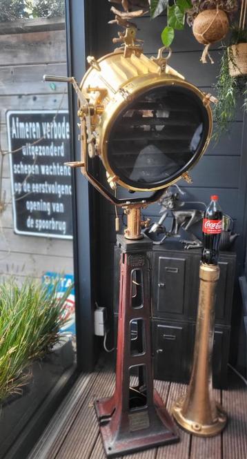 Francis Searchlight / seinlamp marine beschikbaar voor biedingen