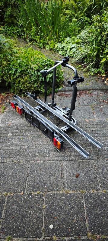 Universele fietsdrager, 2 fietsen Gratis af te halen beschikbaar voor biedingen