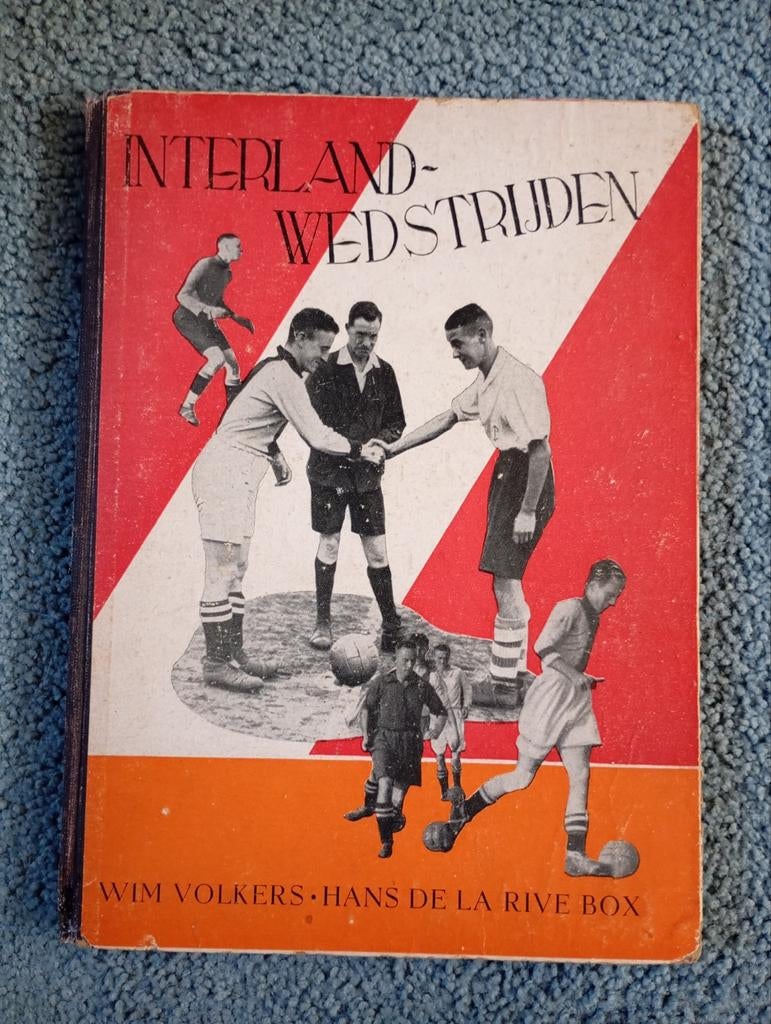 Vintage Voetbal Interland wedstrijden Boek foto's, Ophalen of Verzenden, Buitenlandse clubs, Boek of Tijdschrift