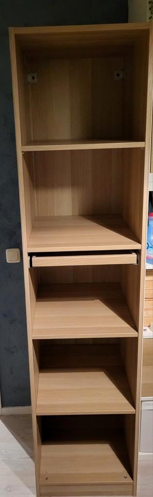 Ikea Pax Kast met 4 vaste planken en 1 uitschuifbare plank beschikbaar voor biedingen
