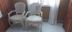 GRATIS: 2 stevige brocante stoelen, Antiek en Kunst, Antiek | Meubels | Stoelen en Banken, Ophalen