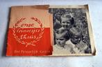 Vintage fotoboek "Onze Prinsesjes thuis". Augustus 1945. Igs, Verzamelen, Koninklijk Huis en Royalty, Ophalen of Verzenden, Nederland