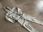 Nike Tech pak maat M lichtgrijs, Kleding | Heren, Sportkleding, Ophalen of Verzenden, Zo goed als nieuw, Grijs, Algemeen