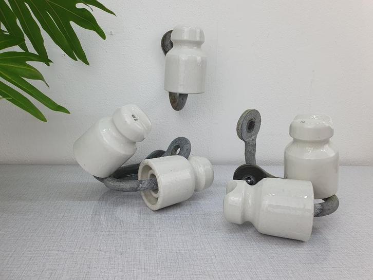 Vintage keramische isolatoren. Haken/kapstok per stuk:, Huis en Inrichting, Woonaccessoires | Kapstokken, Ophalen of Verzenden