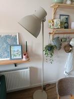 Ikea Hektar staande lamp beige, Huis en Inrichting, Lampen | Vloerlampen, Ophalen, Zo goed als nieuw, 150 tot 200 cm