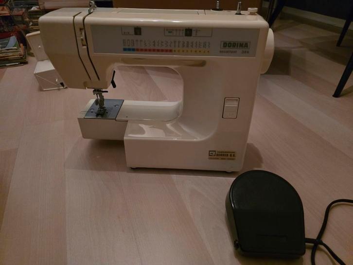 Dorina Excellent 386 Naaimachine (by Pfaff), Hobby en Vrije tijd, Naaimachines en Toebehoren, Zo goed als nieuw, Naaimachine, Pfaff