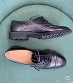 Brunate ZGAN grijs/zwarte leren lak schoenen mt 38, Kleding | Dames, Schoenen, Ophalen of Verzenden, Schoenen met lage hakken