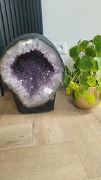 Prachtige amethist geode Brazilië KORTING, Verzamelen, Mineralen en Fossielen, Ophalen of Verzenden, Mineraal