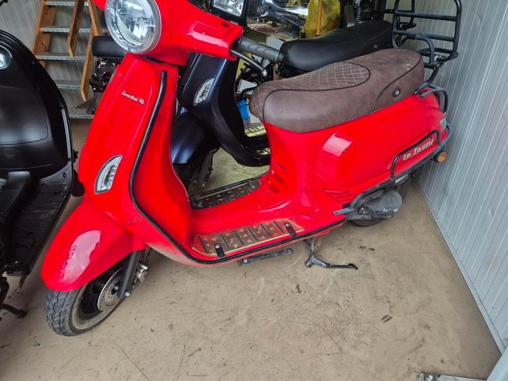 kappenset rood btc riva agm vx lasouris sourini vespelini, Fietsen en Brommers, Brommeronderdelen | Scooters, Gebruikt, Overige merken