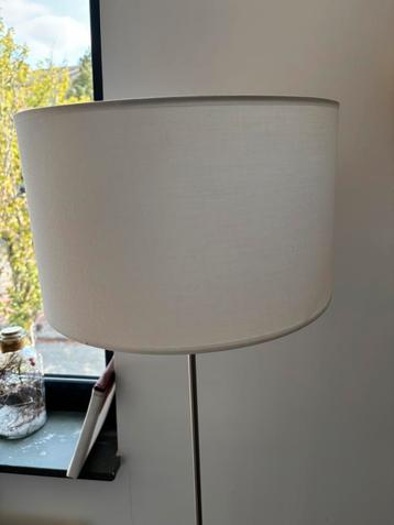 Lamp beschikbaar voor biedingen