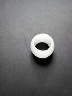 Chinese Nefriet Jade Duim Ring 22mm, 20 of groter, Wit, Nieuw, Ophalen of Verzenden