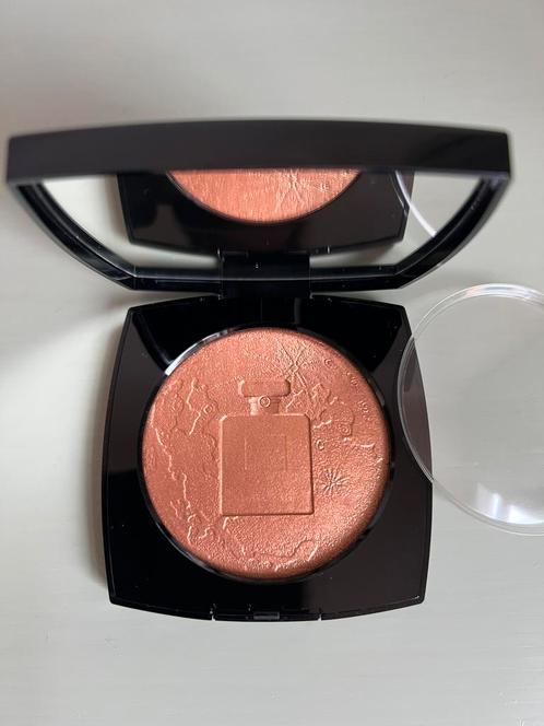 Chanel Eclat Lunaire Oversized Highlighter Cuivre Dore 16gr., Sieraden, Tassen en Uiterlijk, Uiterlijk | Cosmetica en Make-up