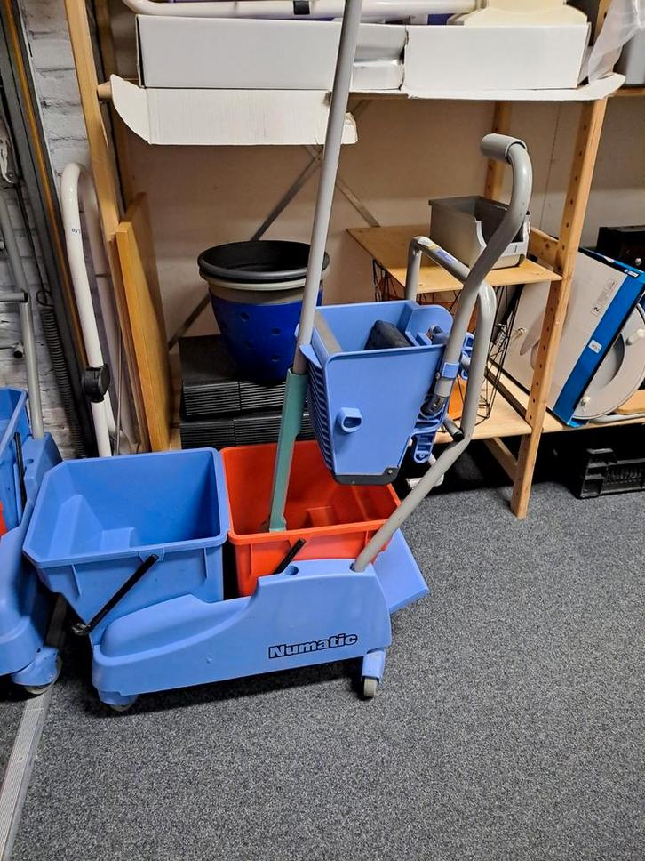 Dweilkar met dweilstok - Professioneel schoonmaken, Huis en Inrichting, Schoonmaakartikelen, Ophalen