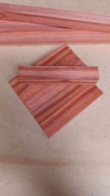 Padouk pen balks beschikbaar voor biedingen