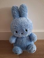 Knuffel Nijntje Miffy fluffy blauw zacht konijn 29 cm K9394, Ophalen of Verzenden, Zo goed als nieuw, Konijn