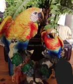 Beeld papegaaien op stam papegaai steen mooie kleuren, Ophalen of Verzenden