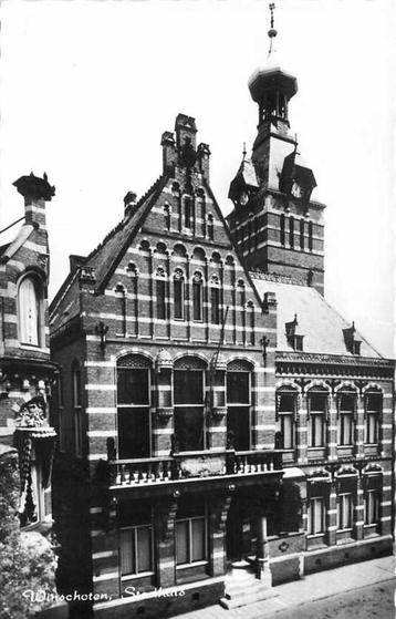 (300-435-045) Winschoten Stadhuis beschikbaar voor biedingen