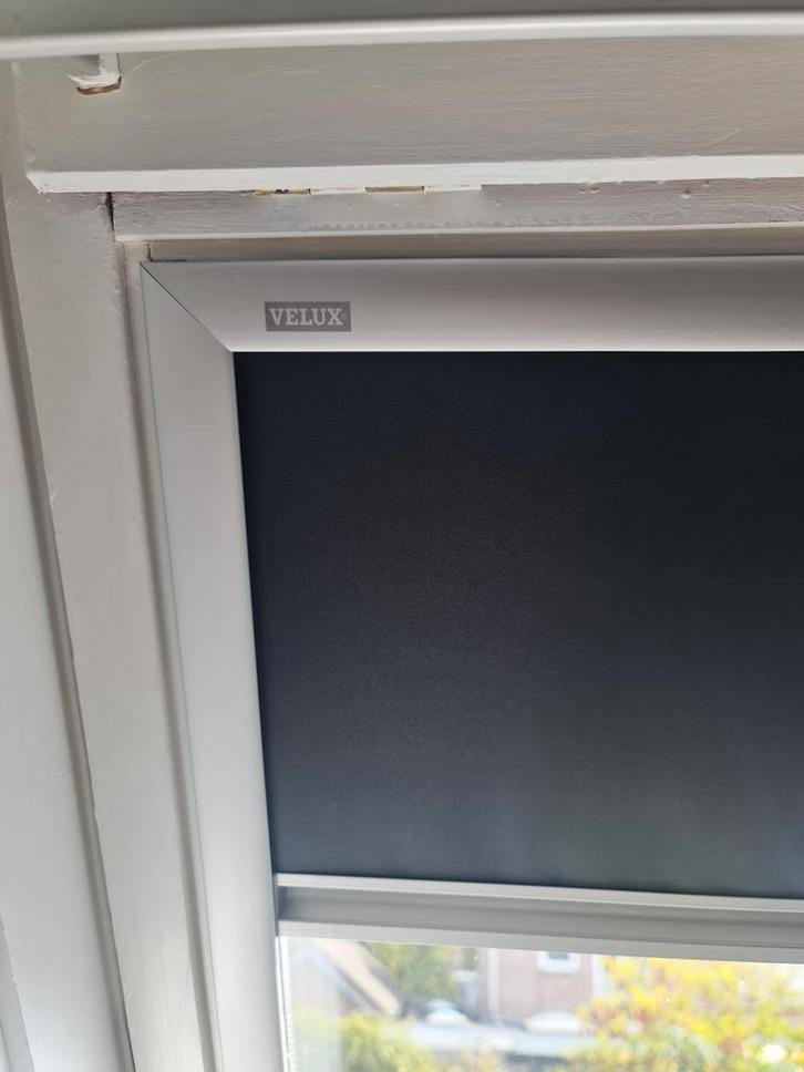 Velux rolgordijn verduisterend GGL-8 antraciet, Huis en Inrichting, Stoffering | Gordijnen en Lamellen, Zo goed als nieuw, 100 tot 150 cm