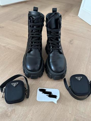 Prada Combat boots maat 37,5 zgan