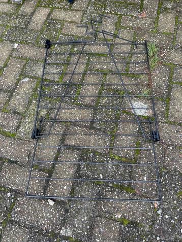 Zwart Hangend Wasrek beschikbaar voor biedingen
